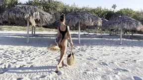 Beach babe Monika Fox gets off on herself, squirting and prolapsing in solo porn extravaganza Beach babe Monika Fox gets off on herself, squirting and prolapsing in solo porn extravaganza