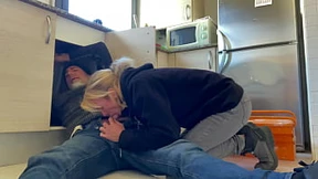 Spanish housewife sucks cock🌭 in kitchen while plumber works her holes Spanish housewife sucks cock🌭 in kitchen while plumber works her holes