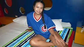 Massaging her big ass🍑 for an eager customer's pleasure, Thai MILF style Massaging her big ass🍑 for an eager customer's pleasure, Thai MILF style