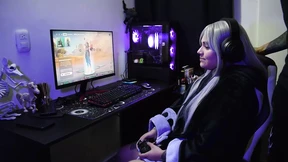 Slutting gamer chick receives raw penetration mid-match, getting impaled by an unyielding cock🍆 Slutting gamer chick receives raw penetration mid-match, getting impaled by an unyielding cock🍆