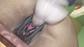 Juicy cougar gushes, getting thoroughly pounded by merciless sex toy