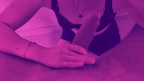 Mommy teaches perverted stranger how to suck😜 BBC while husband watches, fingers and toes wiggle