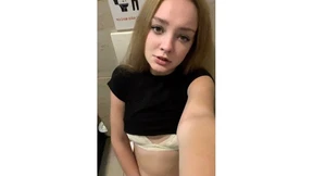 Teen babe gets freaky at nightclub, wanks herself to climax&#x1F680;