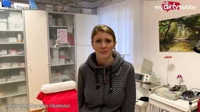Doctor's examination turns into a nasty anal👌 romp on the examination table Doctor's examination turns into a nasty anal👌 romp on the examination table