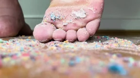 Mommy's Soles Squish Corn Flakes to Satisfy Her Obsessive Kinky Fantasies