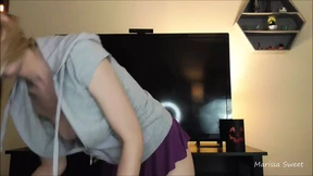 Marissa Sweet Spreads Her Ass&#x1F351; for the Whole Block to Enjoy