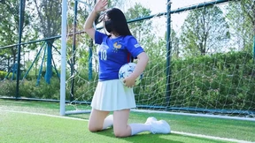 Teen Soccer Star's Sinful Seduction: Coach-Pupil Whispers & Wet Kisses Teen Soccer Star's Sinful Seduction: Coach-Pupil Whispers & Wet Kisses