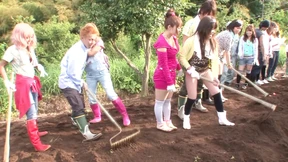 The Field Worker Relishes Girls Action