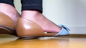 Mommy Plays with Her Flats on Her Feet Mommy Plays with Her Flats on Her Feet