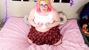 BBW Teen Finds Porn BBW Teen Finds Porn