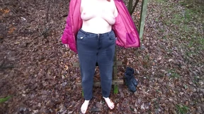 Squirting in the bush: A wild and dirty woodsy lesbian sex romp