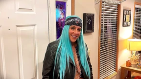 Slutty biker babe gets ANALLY RAMMED under spider webs at haunted Halloween bash! Slutty biker babe gets ANALLY RAMMED under spider webs at haunted Halloween bash!