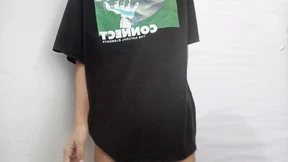 Cute Teen Girl With Tight Pussy Masturbates In The Morning