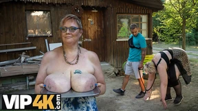 MATURE4K Kinky mature giantess Diana loves pet play in stockings with 2 strangers in public MATURE4K Kinky mature giantess Diana loves pet play in stockings with 2 strangers in public