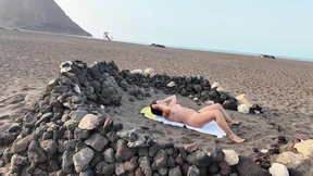 Beach Voyeur Luck: Caught Him Masturbating In Public
