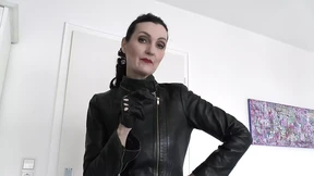 Lady Victoria Valente's Leathery Guide to Mouth-Gripped Masturbation