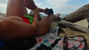 Naked on a Beach, I Have My Pussy Fingered for Half an Hour Until I Orgasm Naked on a Beach, I Have My Pussy Fingered for Half an Hour Until I Orgasm