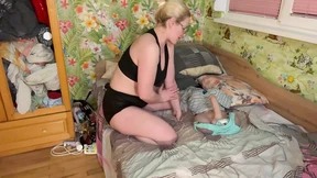 Step mom catch her step son jerk on her and fuck him