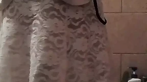 Mature Stepmother's Hot Video Unexpectedly Sent To Her Partner