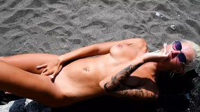 Beach Bimbo Devours Candy & Craves Huge Dick🌭 Inside Her Wet Vagina✌ Beach Bimbo Devours Candy & Craves Huge Dick🌭 Inside Her Wet Vagina✌