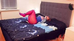 捆绑熟女挚爱丝袜与私处互摸! 捆绑熟女挚爱丝袜与私处互摸!