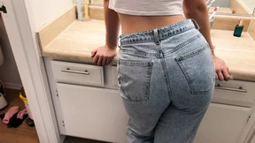 Naughty&#x1F608; Babe Craves Quick Passionate Session