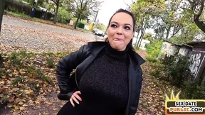 Explicit outdoor sex with MILF and big ass&#x1F351; man
