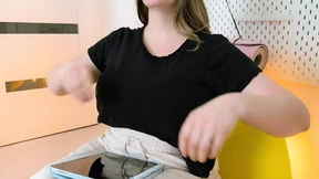 Horny Mommy Bored with Work Masturbates Horny Mommy Bored with Work Masturbates
