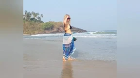 Mature Blonde Amateur Wife Enjoys Pussy Sex and Feet Worship