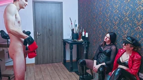 Singing under ball impact - Extreme embarrassment for Zeida and Zara