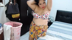 Latina Milf sexy big ass and busty and very hot penetrates herself with her vibrator until she squirts Latina Milf sexy big ass and busty and very hot penetrates herself with her vibrator until she squirts