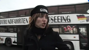 Gina Uncovers! Gina Uncovers!