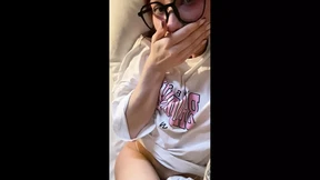 I Masturbated With My Friend In Bed And差点 Caused Her To Wake Up I Masturbated With My Friend In Bed And差点 Caused Her To Wake Up