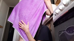 I paid the plumber with a hot orgasm - Lesbian-candys