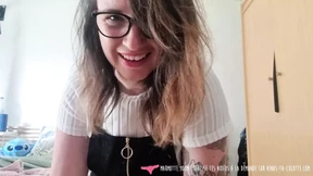 Vends-ta-culotte - Jerk off instructions over the big tits of a beautiful luscious French woman Vends-ta-culotte - Jerk off instructions over the big tits of a beautiful luscious French woman