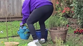 Hard Working Sexy GILF Hard Working Sexy GILF