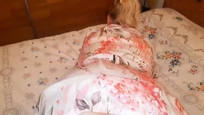Amateur Blonde Mature Wife Enjoys Close up