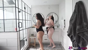 Rome Major & Bones Montana Tag Team Two Sexy Sluts in the Shower