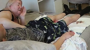 a neighbor sucks my dick during a break