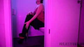 Sexy Business Woman with Boss in Office Restroom for Ripping off Nylon Sex Sexy Business Woman with Boss in Office Restroom for Ripping off Nylon Sex