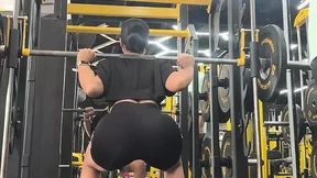 Connection at the gym: An afternoon of chemistry and attraction