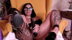 FionnaFireXxx nerdy schoolgirl slut