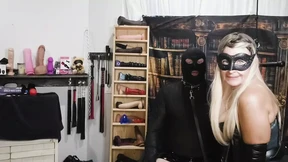 LONG SESSION OF ANAL STRETCHING AND HARD PEGGING