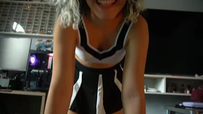 Dry fucking the college CHEERLEADER Dry fucking the college CHEERLEADER