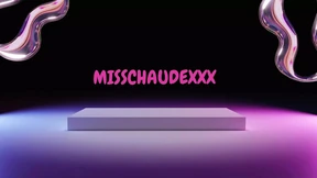 ???????? Misschaudexxx, I'm walking down the street with my light plug in my ass ???????? Misschaudexxx, I'm walking down the street with my light plug in my ass