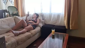 Mom jerking in the living room Mom jerking in the living room