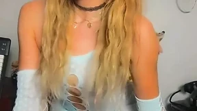 Buttplug Fun with a Dash of Dildo Fucking Makes This a Beautiful Day