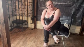 Custom spanking with Domina Satana Custom spanking with Domina Satana