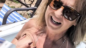 Little Linda in the Middle of the Desert My Jacuzzi