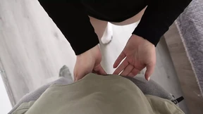 I Gave Him a Handjob and He Rewarded Me with Huge Cumshot
